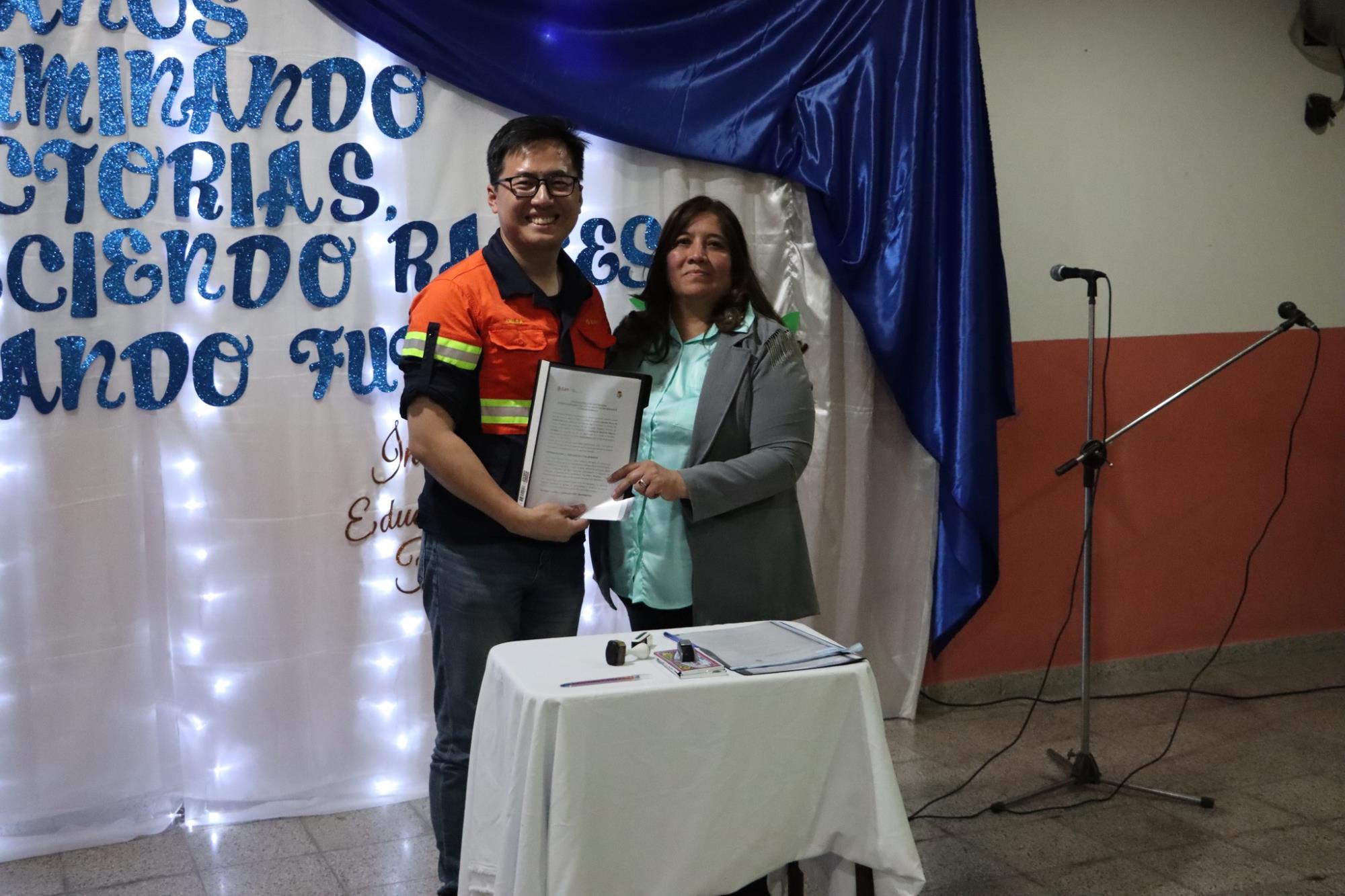 ZIJIN-LIEX REFUERZA SU COMPROMISO CON LA EDUCACIÓN EN FIAMBALÁ