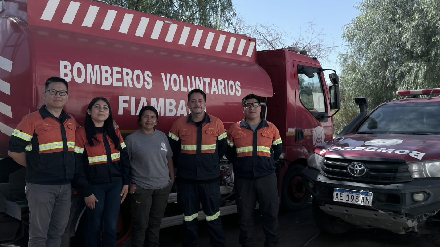 VISITA DE LOS BOMBEROS VOLUNTARIOS DE FIAMBALÁ A LA PLANTA DE PROCESOS